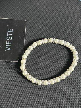 VIESTE JCPenney Faux Pearl Silvertone Beaded Stretch Bracelet NWT